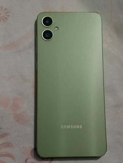 newly used mobile Samsung ao5