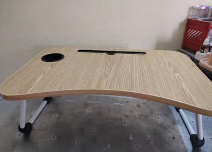 Laptop / Study Table