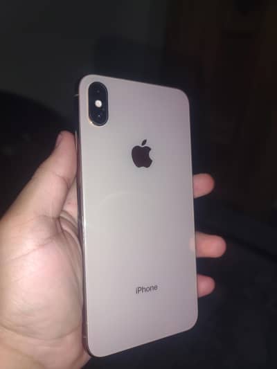 Iphone xs max 256GB. . .