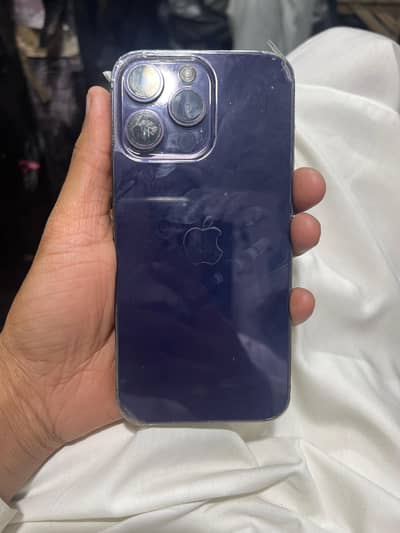 only kit condition oky halka sa dot ha lakin nazr nahi ata