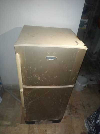 Refrigerator For Sale