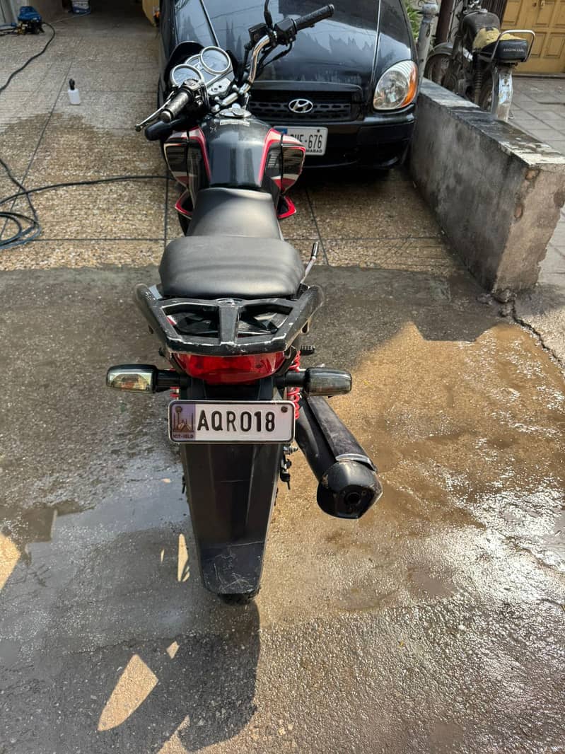 Honda Cb150f 2