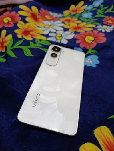 vivo y400 4g condition like new