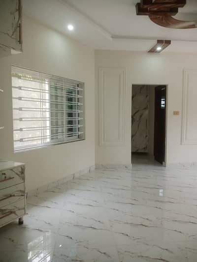 Centrally Located Lower Portion In Gulshan Abad Is Available For rent