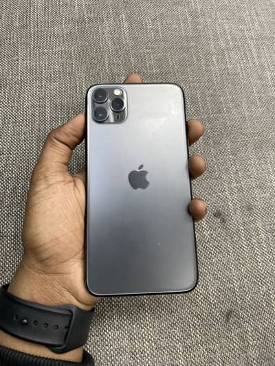 I phone 11 pro max 256 gb pta approved