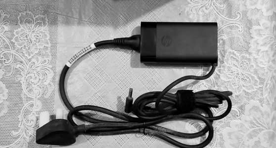 HP ENVY LAPTOP FULL CHANGER 65W ORIGINAL BY COMPANY