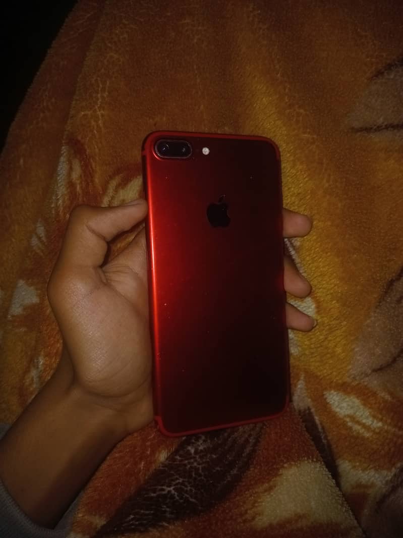 Apple iPhone 7 Plus 0