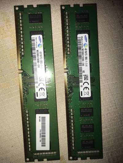 4GB RAM DDR3 (2 sticks)