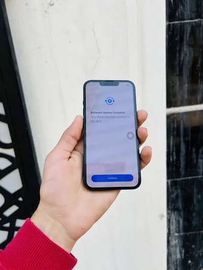 iPhone 13 iCloud logged 128GB water pack no open no repair