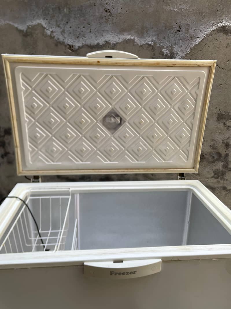 waves deep freezer 3