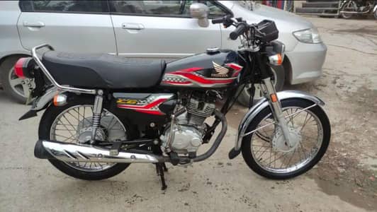 Honda CG 125 Model 2024 Black Colour.