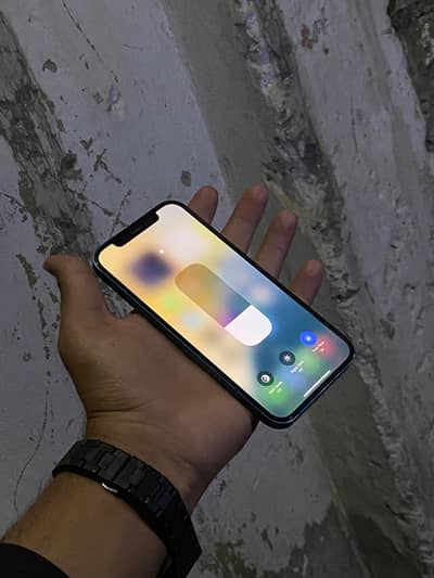 iphone 12 waterproof