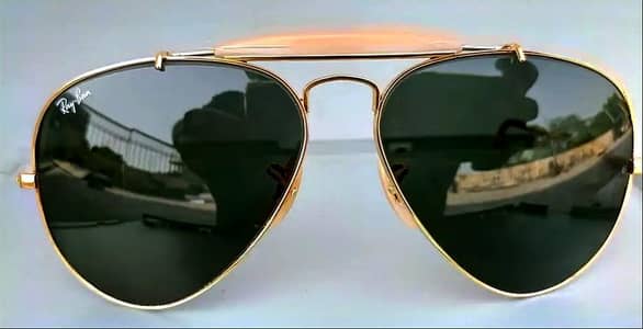 BRAND NEW 100% ORIGINAL AUTHENTIC RAY-BAN AVIATOR