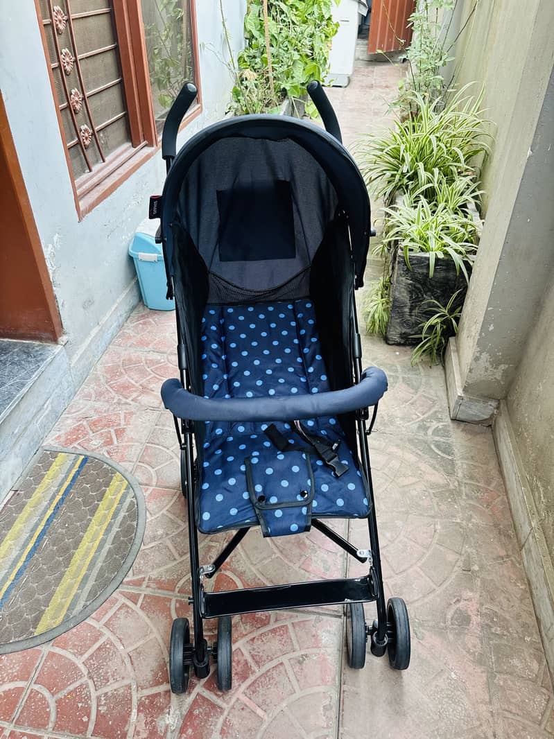 Stroller 0