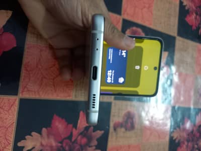 Samsung Z Flip 3 5G 8/256 Non PTA Good Condition O33357l57l7