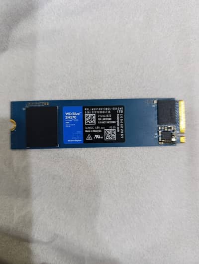 WD Blue SN570 1TB NVMe M. 2 SSD PCIe Gen3 x4 NVMe v1.4 with Box