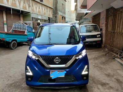 Nissan days highway star hybrid