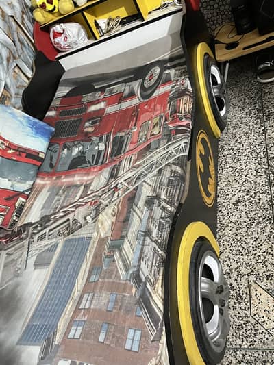 Wooden kid battman bed with mattress