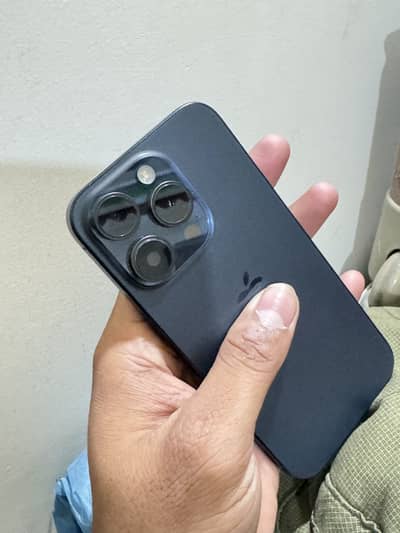 iPhone 15 pro Factory unlocked