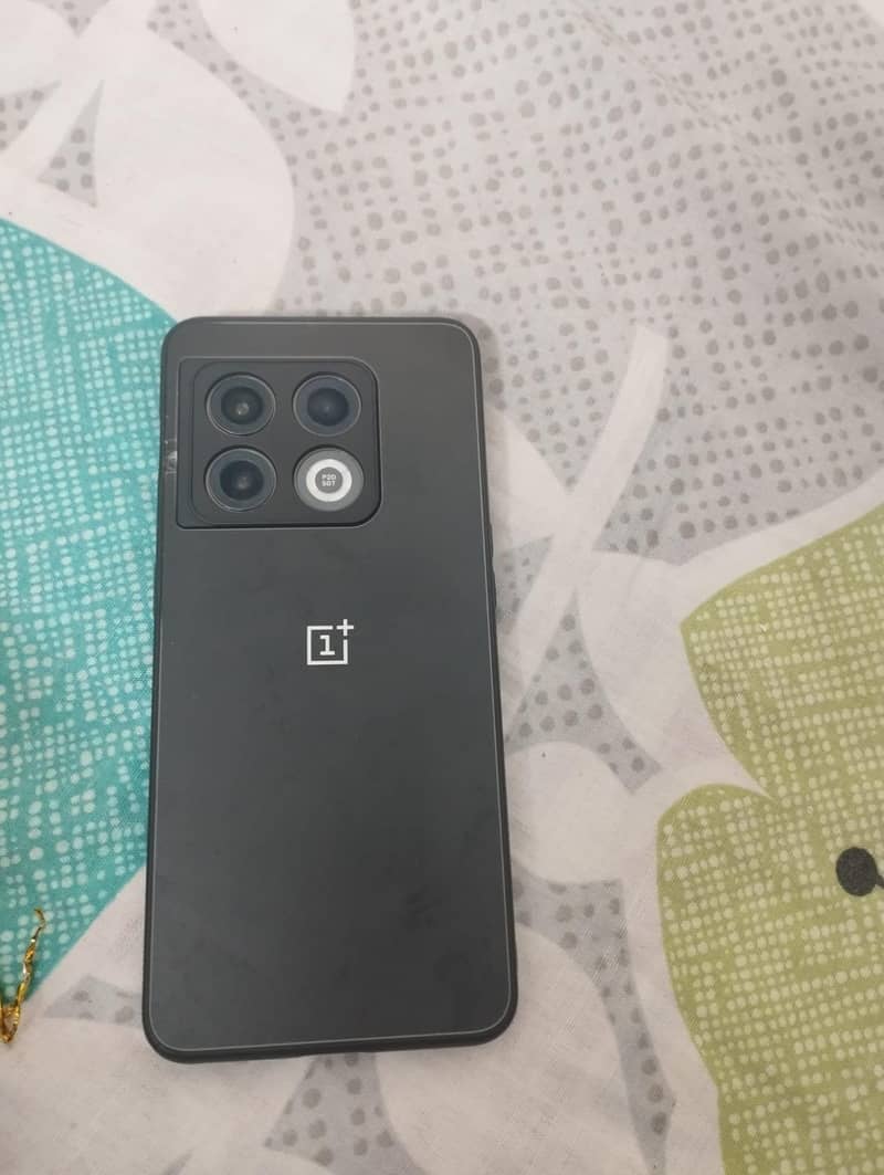 OnePlus 10 pro 1