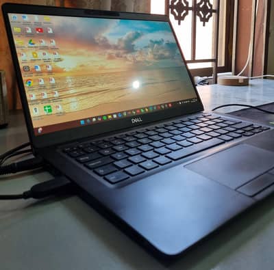 Dell Latitude 5300 - Like New Condition! 