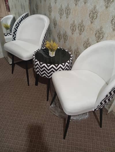 chairs and table | coffee chairs