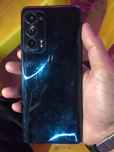 Motorola edge 5G UW (2021). for urgent sale