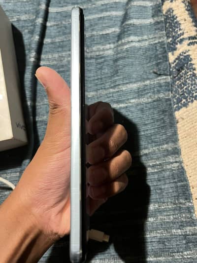 vivo y21 mobile full box 10/10 Condition