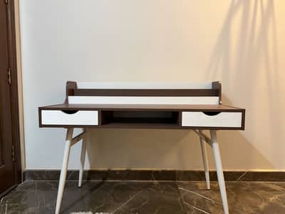 Study Table with premium finish