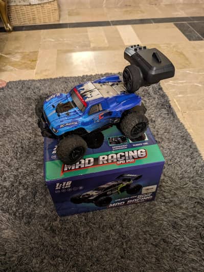 Remote control  MAD racing 35kph hobby grade car