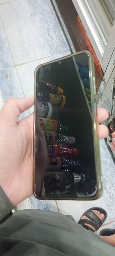 panel change ha per axha Wala laga hoia ha or glass tota hoia ha