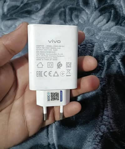 vivo y19 s original  charger 15 w