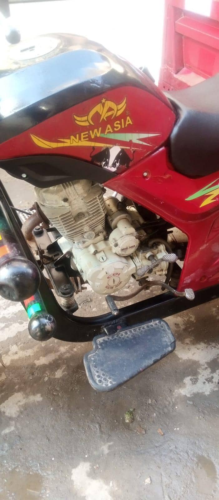 نیو ایشیاءلوڈر رکشہ نہایت ہی مناسب قیمت میں 6