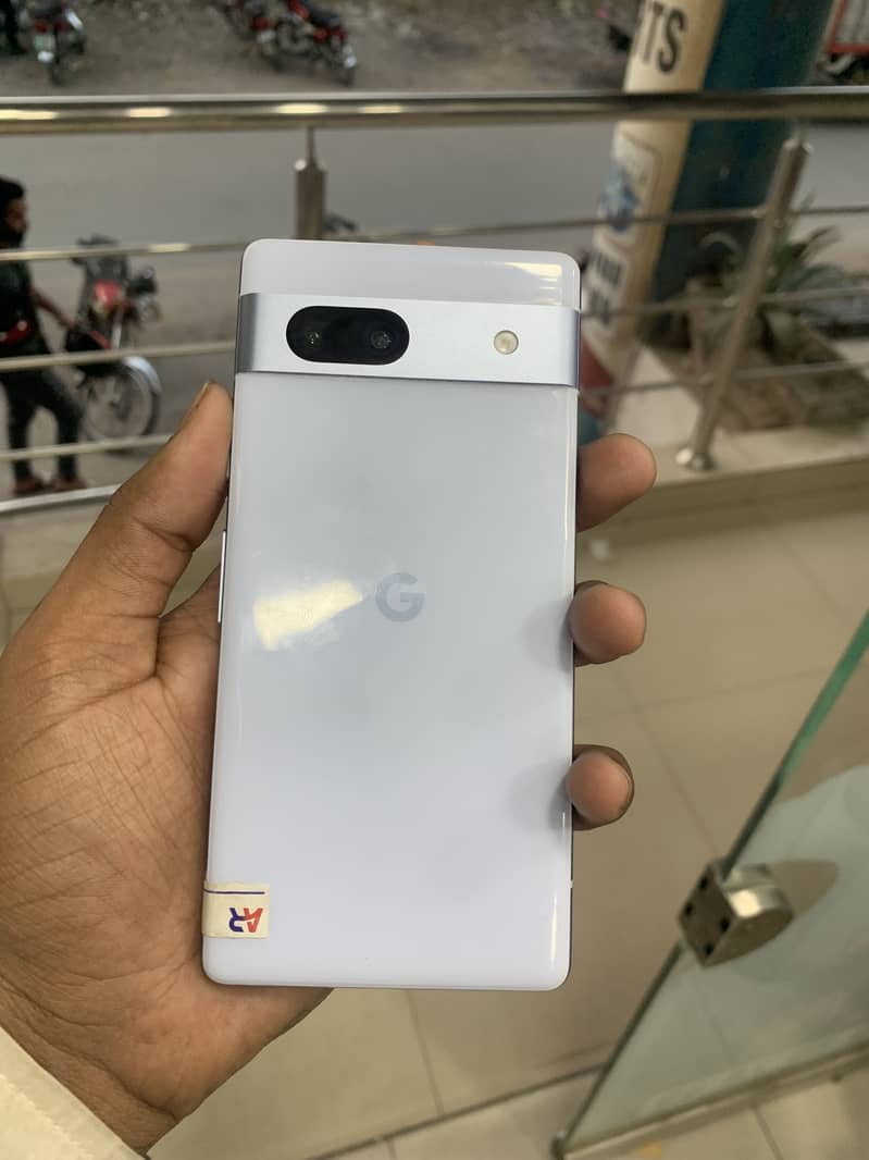 Google pixel 7 4