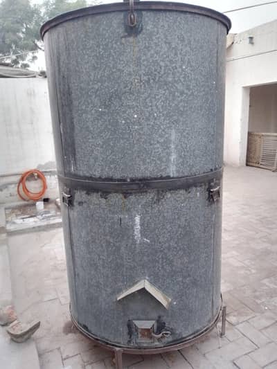 سعودیہ سے امپورٹ قالین اچھی کنڈیشن میں برائے فروخت ہے