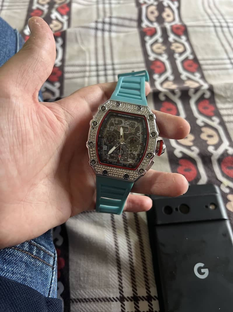 Watch 0
