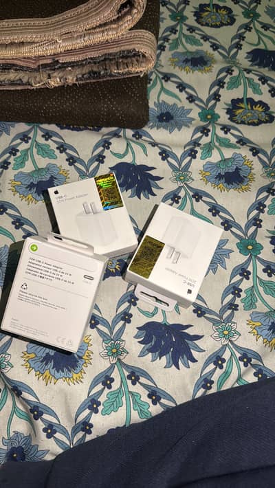 Apple iPhone Charger (Mercantile)