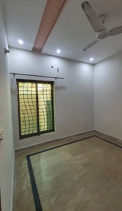 Flats available for rent in pak Arab society