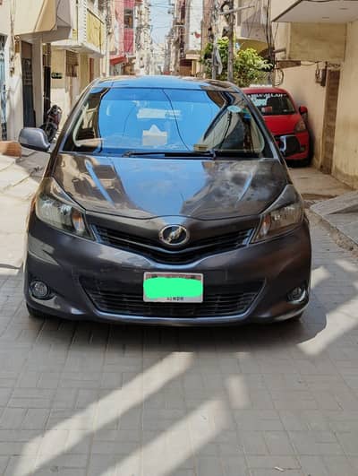 TOYOTA VITZ