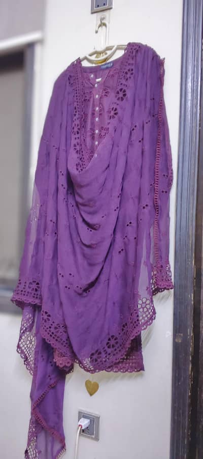 sada Bahar lawn pret dress
