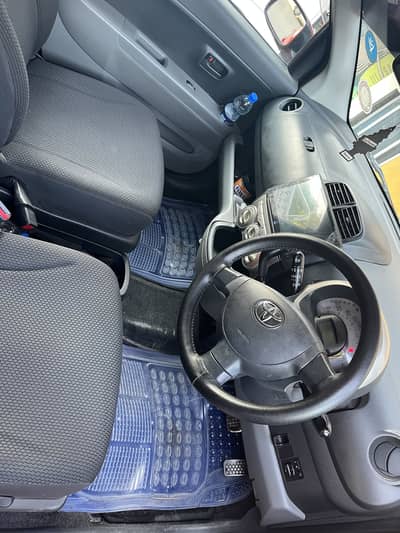 Toyota Passo 2007/12 genuine condition half piece touched