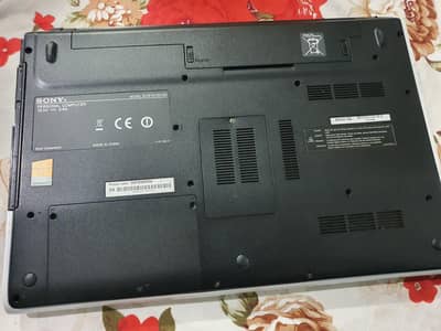 sony ka laptop ha 8 gb ram 780 gb hard ha i5 3th generation