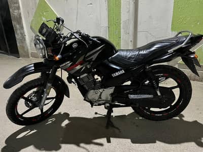 Yamaha ybr 125 g model 2017 and exchange possible Suzuki 150