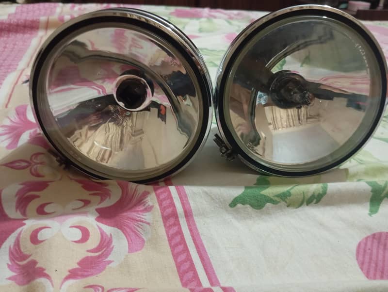 universal light with long range 4