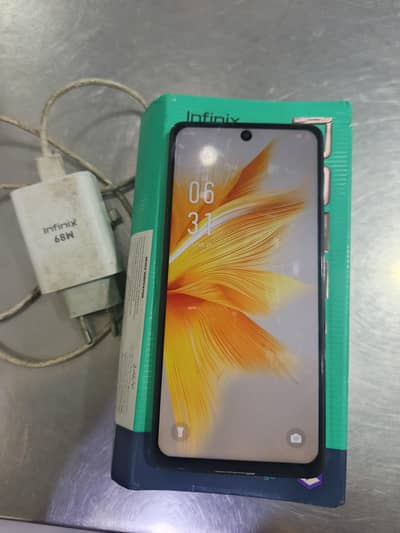 Infinix Note 30 pro 16/256 with box charger good condition