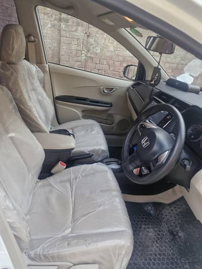 12600km year of manufacture december 2023 - registration year jan 2024