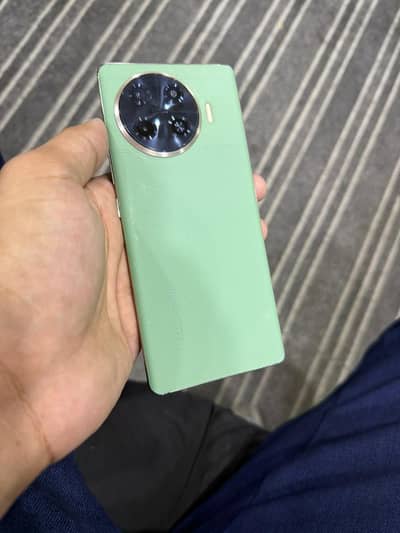 Tecno Spark 20 Pro Plus