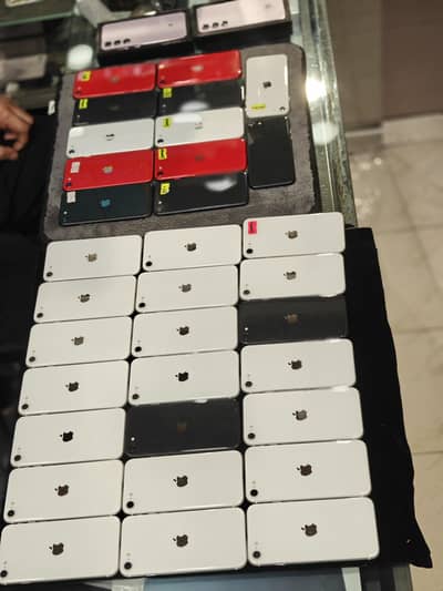 iPhone SE 64GB PTA Approved Water Packed Ramzan Offer Price Fixed