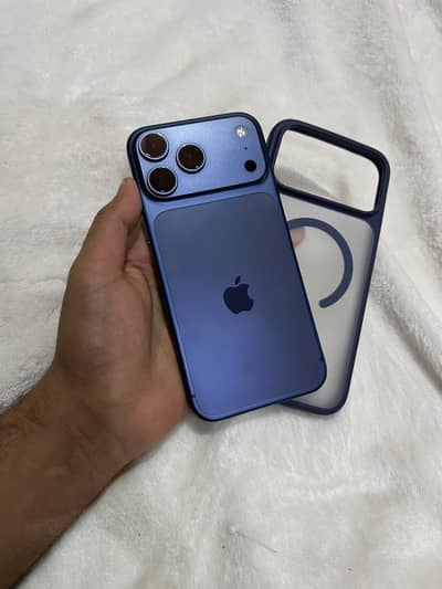 iPHONE 17 PRO MAX HK  512GB FACTORY UNLOCK  UNDER WARRANTY