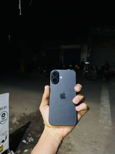 Iphone 16 / 6 months Apple warranty/X,11,12,13,14,15,16,17